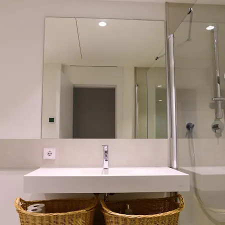 Apartment Beautiful West Facing 2-bedroom In The Prestigous Higueron West